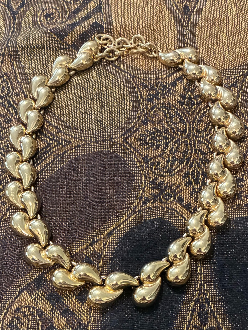 Monet Shiny Gold Teardrop-Link Necklace